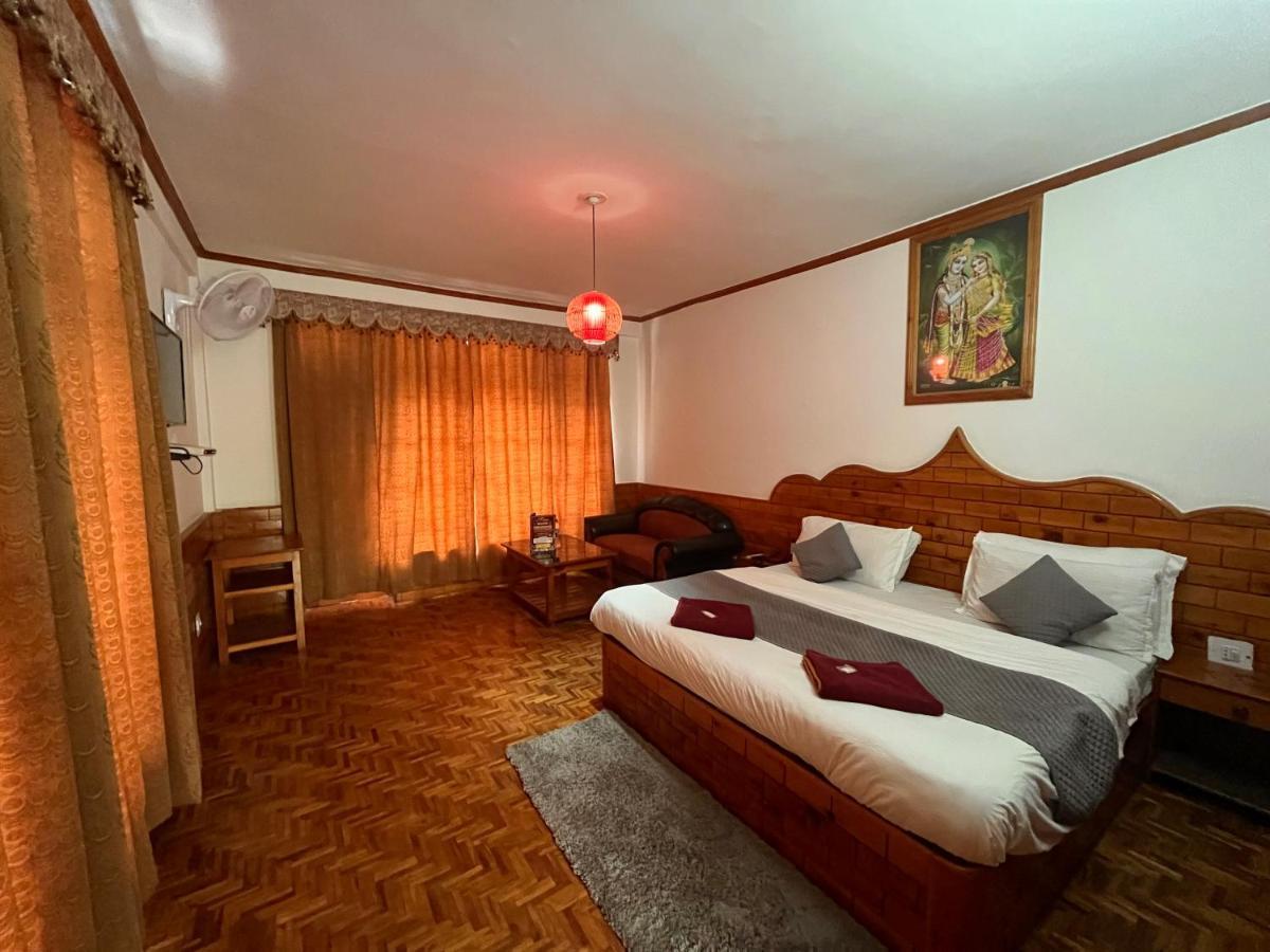 Hotel Hollywood - Top Rated & Most Awarded Property In Manali Exterior photo