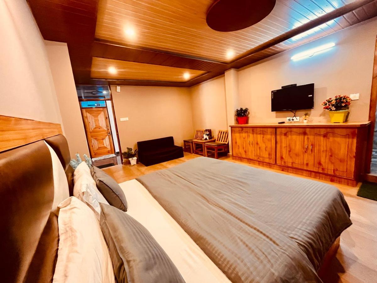 Hotel Hollywood - Top Rated & Most Awarded Property In Manali Exterior photo