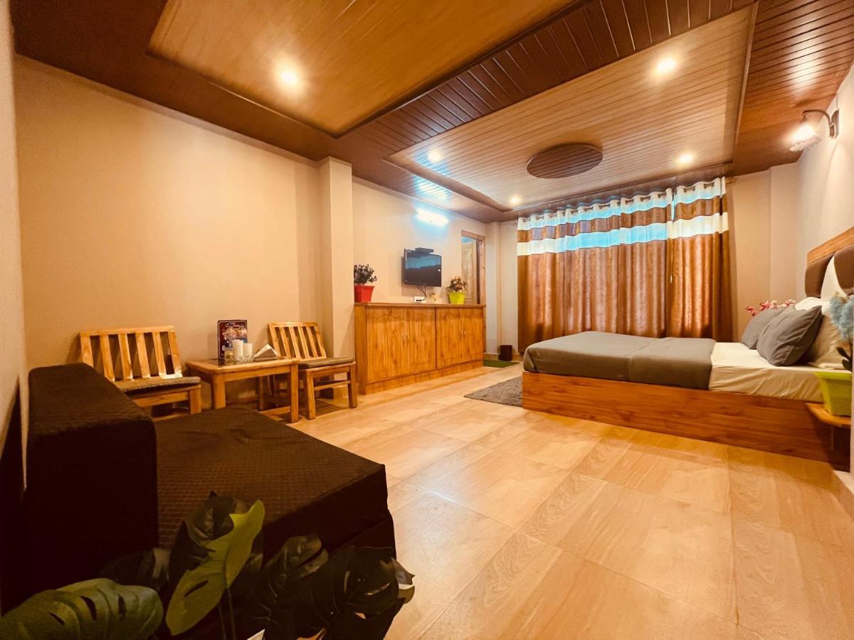 Hotel Hollywood - Top Rated & Most Awarded Property In Manali Exterior photo